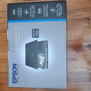 Epson Perfection V39 Color Scanner